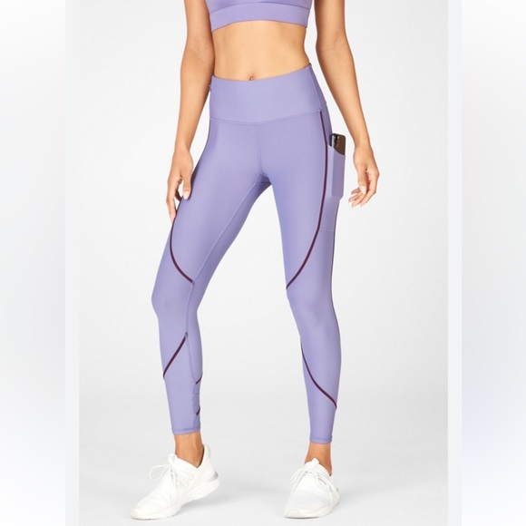 Fabletics therma flex high waisted pocket legging - Picture 1 of 5